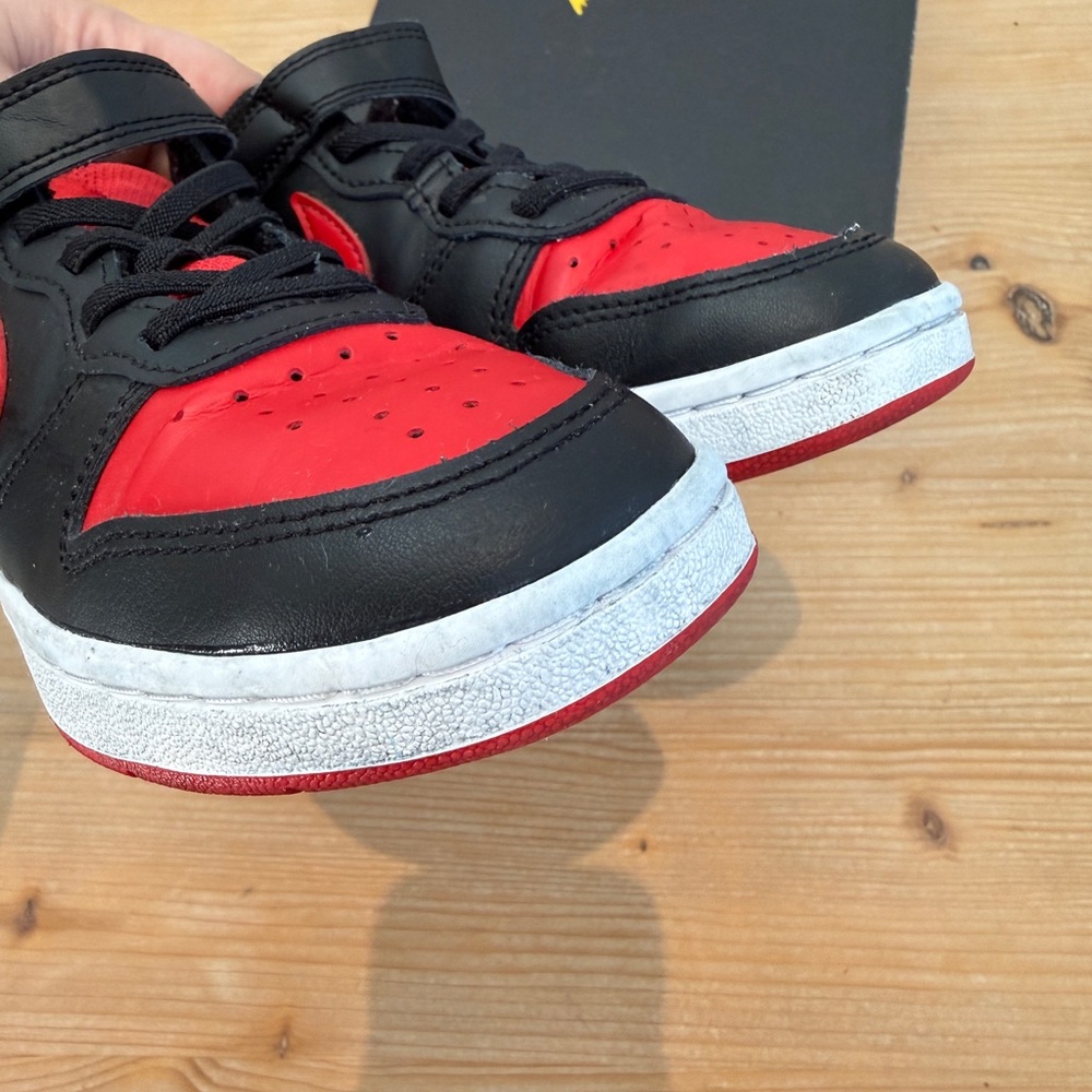 Kids Nike Court Borough Low 2 Black and Red - Picture 5 of 6